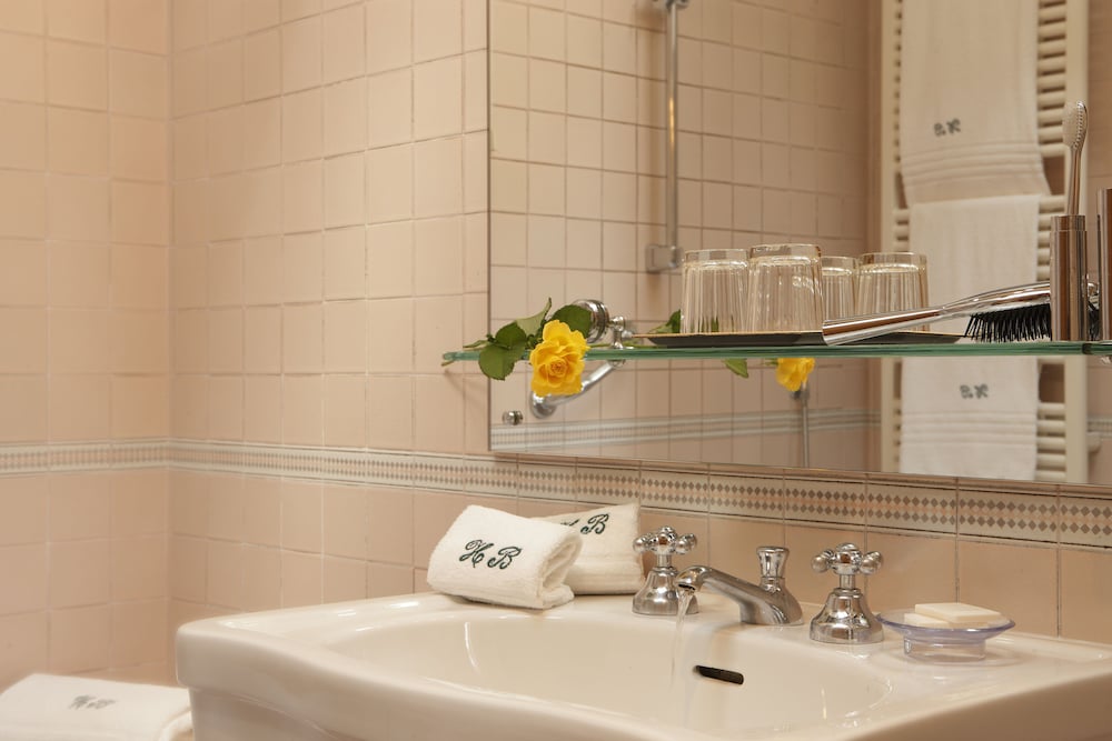 Hotel Bisanzio — Hotel rooms in Venice, Veneto