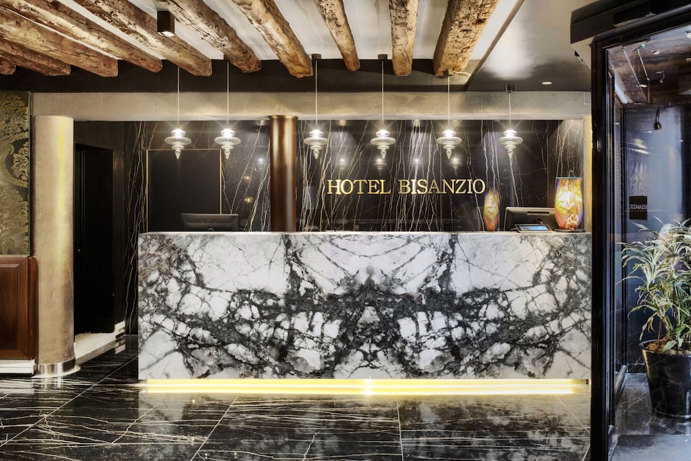 Hotel Bisanzio — Hotel building in Venice, Veneto