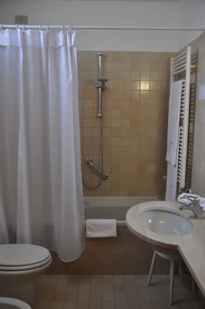 Hotel Bisanzio — Hotel rooms in Venice, Veneto