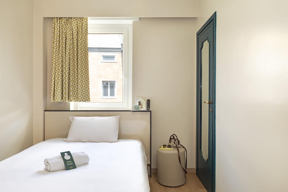 B&B Hotel Como City Center — Hotel rooms in Como, Lombardy