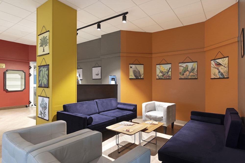 B&B Hotel Como City Center — Hotel rooms in Como, Lombardy