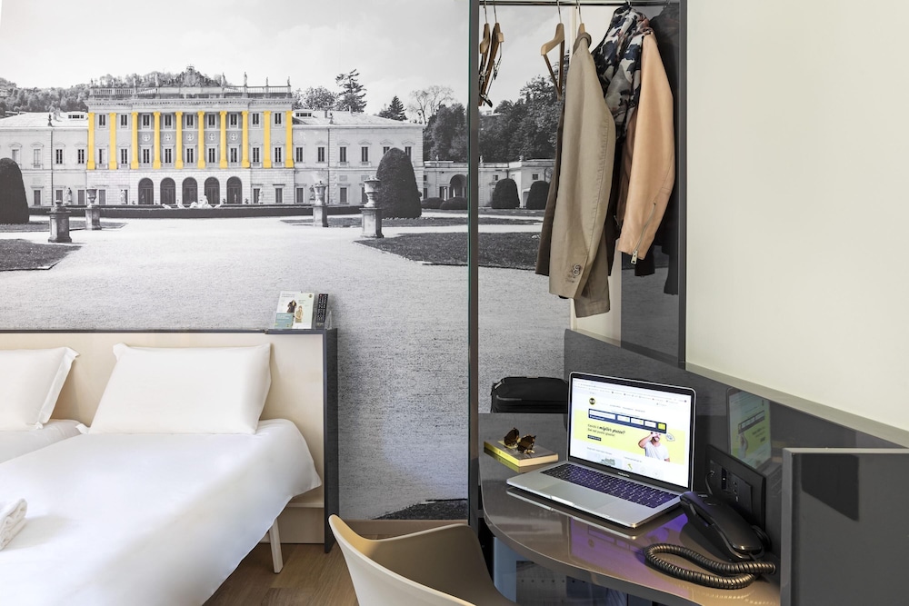 B&B Hotel Como City Center — Hotel rooms in Como, Lombardy