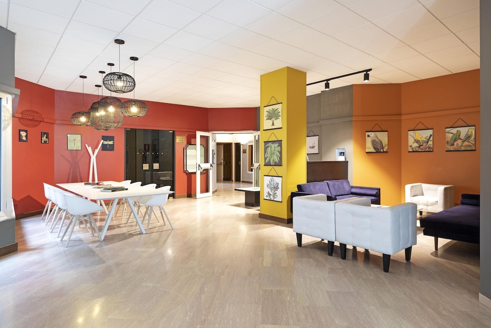 B&B Hotel Como City Center — Hotel building in Como, Lombardy