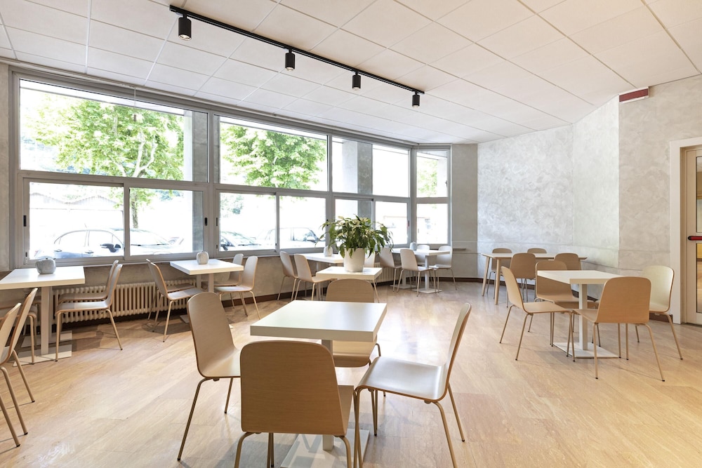 B&B Hotel Como City Center — Restaurant & bars in Como, Lombardy