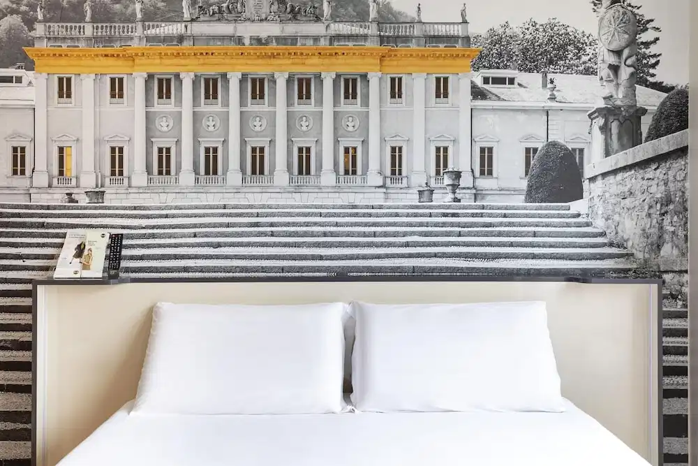 B&B Hotel Como City Center — Hotel rooms in Como, Lombardy