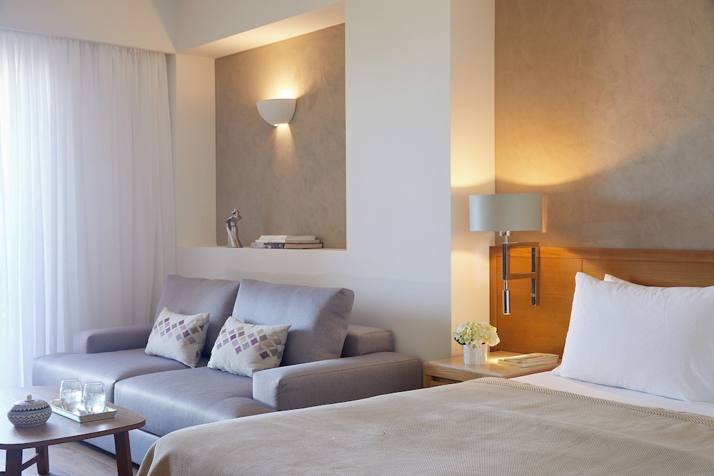 Minoa Palace Resort — Hotel rooms in Platanias