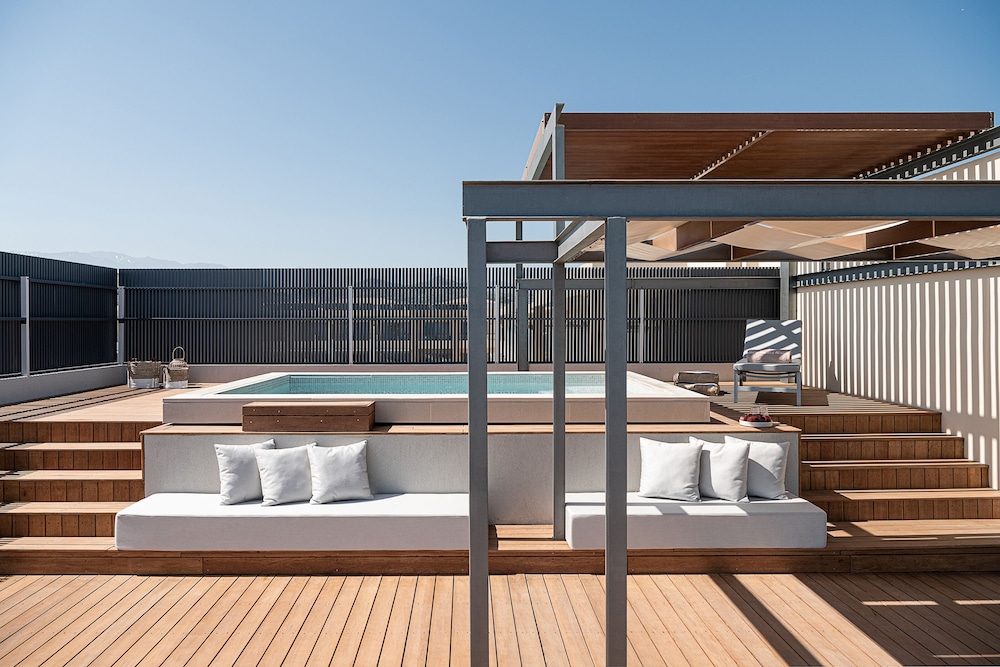 Minoa Palace Resort — Swimming pool in Platanias