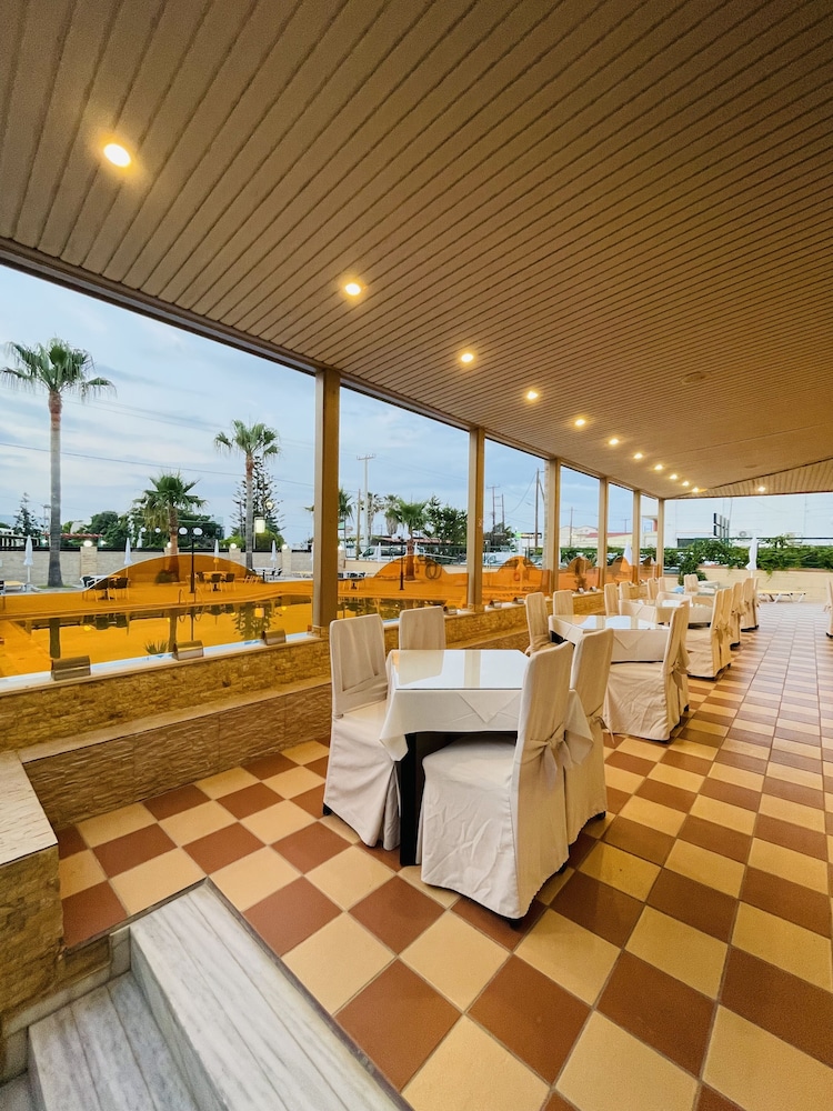 Hotel Palladion by Anayia All Inclusive Resorts — Restaurant & bars in Rethymnon