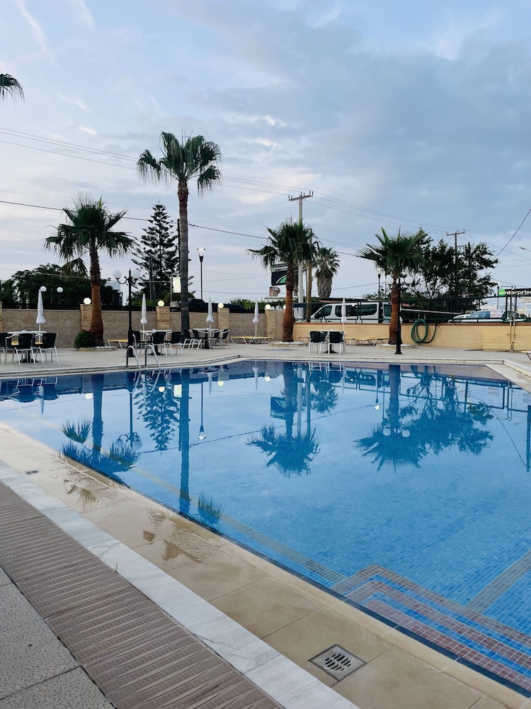 Hotel Palladion by Anayia All Inclusive Resorts — Swimming pool in Rethymnon