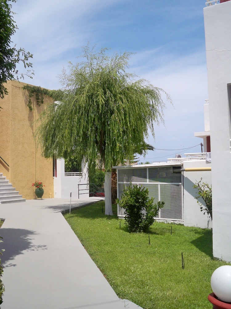 Hotel Palladion by Anayia All Inclusive Resorts — Hotel building in Rethymnon