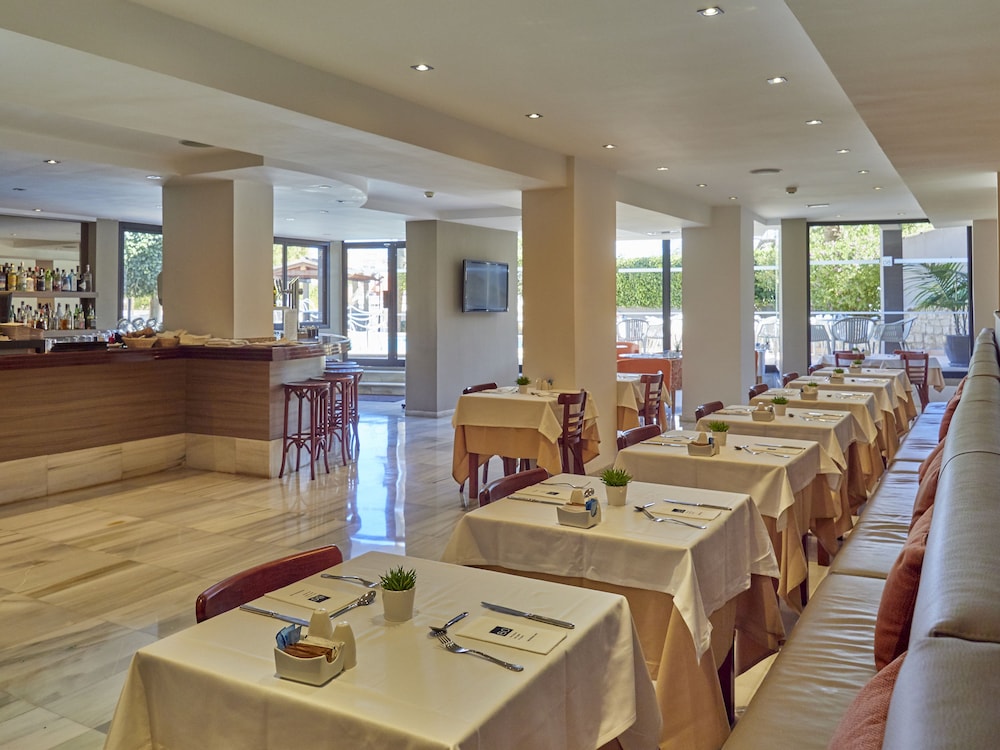 BQ Augusta Hotel — Restaurant & bars in Palma de Mallorca, Balearic Islands