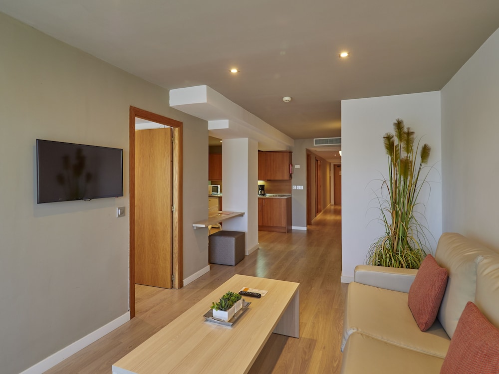 BQ Augusta Hotel — Hotel rooms in Palma de Mallorca, Balearic Islands