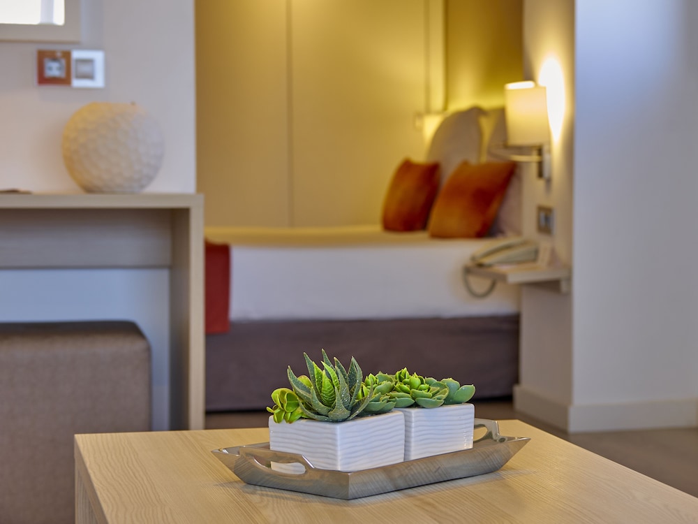 BQ Augusta Hotel — Hotel rooms in Palma de Mallorca, Balearic Islands