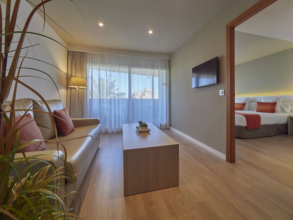 BQ Augusta Hotel — Hotel rooms in Palma de Mallorca, Balearic Islands