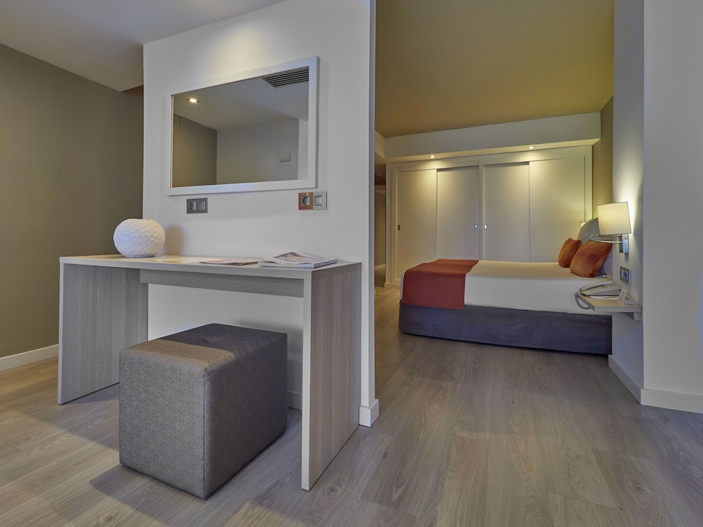 BQ Augusta Hotel — Hotel rooms in Palma de Mallorca, Balearic Islands