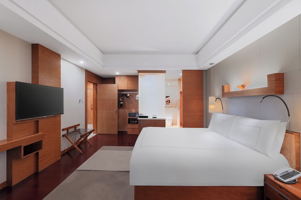 Swissotel Grand Shanghai — Hotel rooms in Shanghai, Shanghai