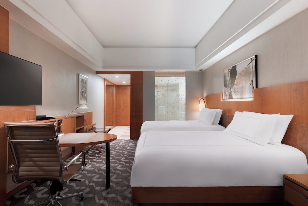 Swissotel Grand Shanghai — Hotel rooms in Shanghai, Shanghai