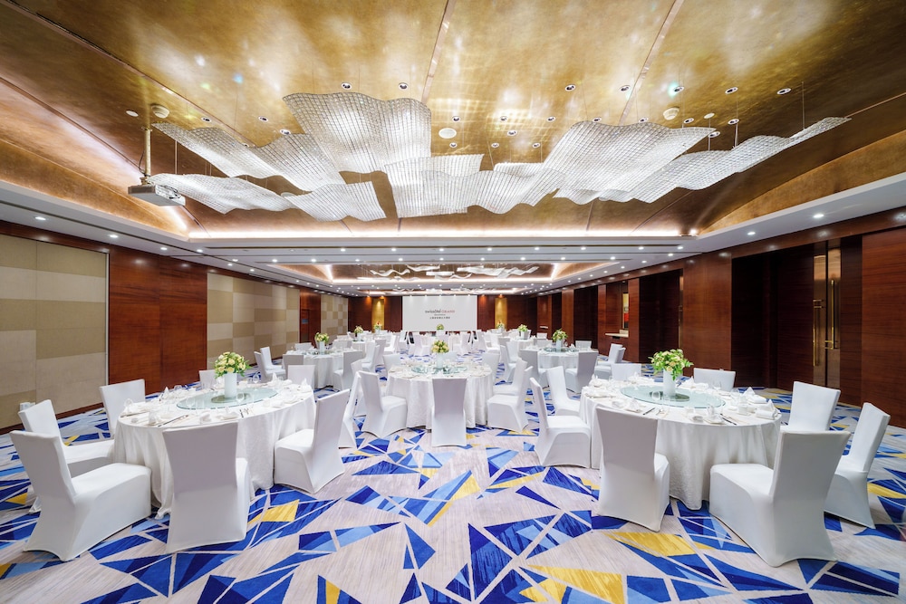 Swissotel Grand Shanghai — Restaurant & bars in Shanghai, Shanghai