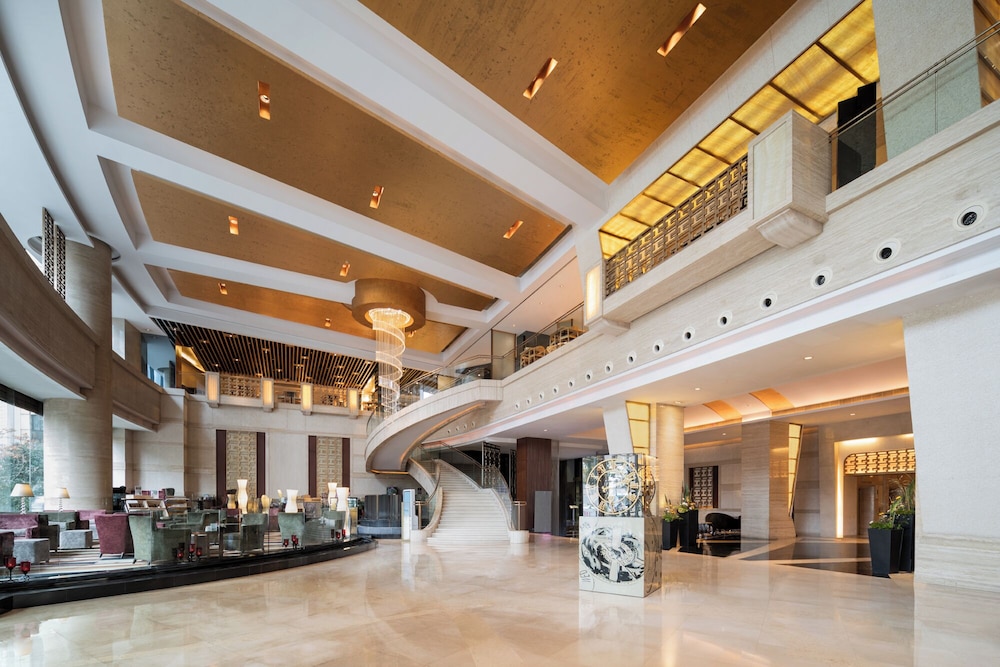 Swissotel Grand Shanghai — Hotel building in Shanghai, Shanghai