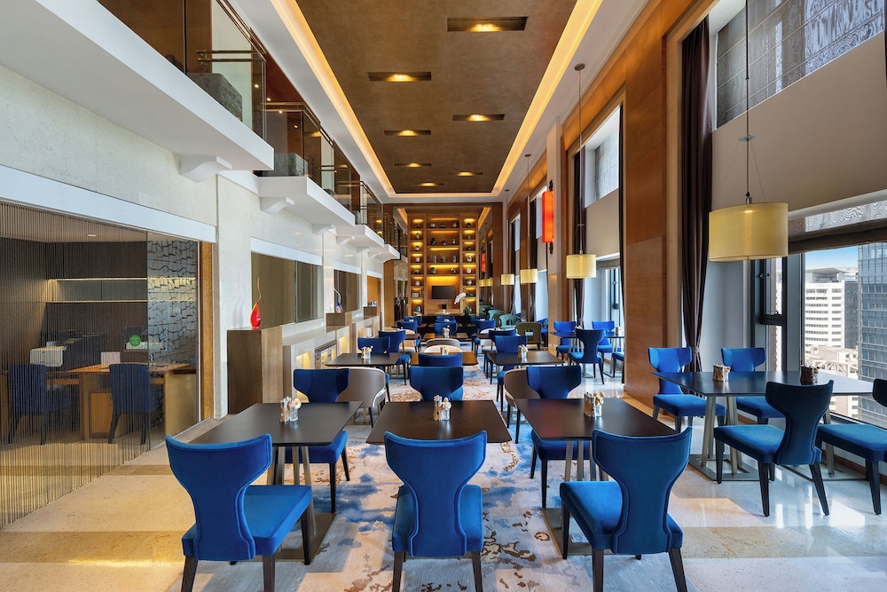 Swissotel Grand Shanghai — Restaurant & bars in Shanghai, Shanghai