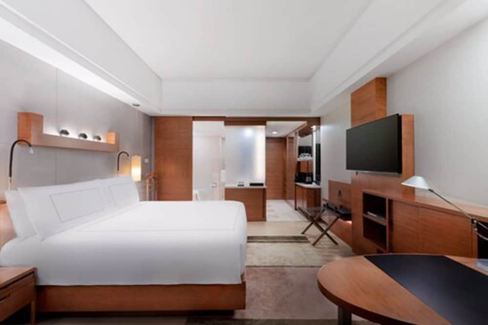 Swissotel Grand Shanghai — Hotel rooms in Shanghai, Shanghai
