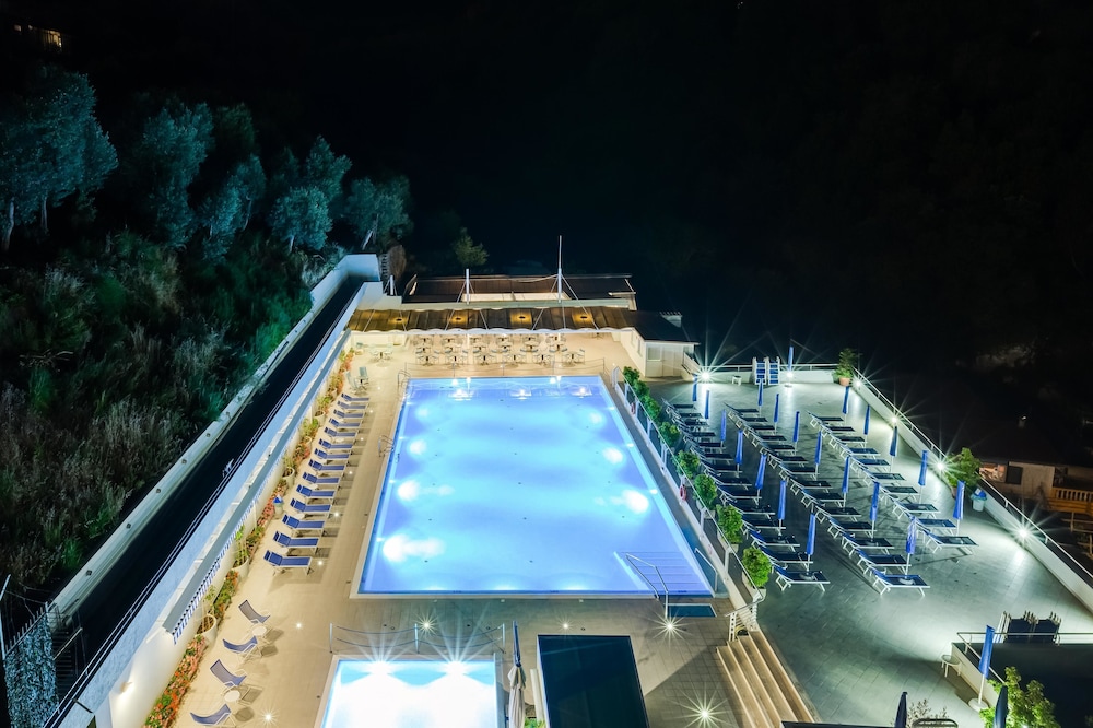 Best Western Hotel La Solara — Swimming pool in Sorrento, Campania