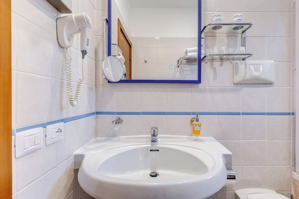 Best Western Hotel La Solara — Hotel rooms in Sorrento, Campania