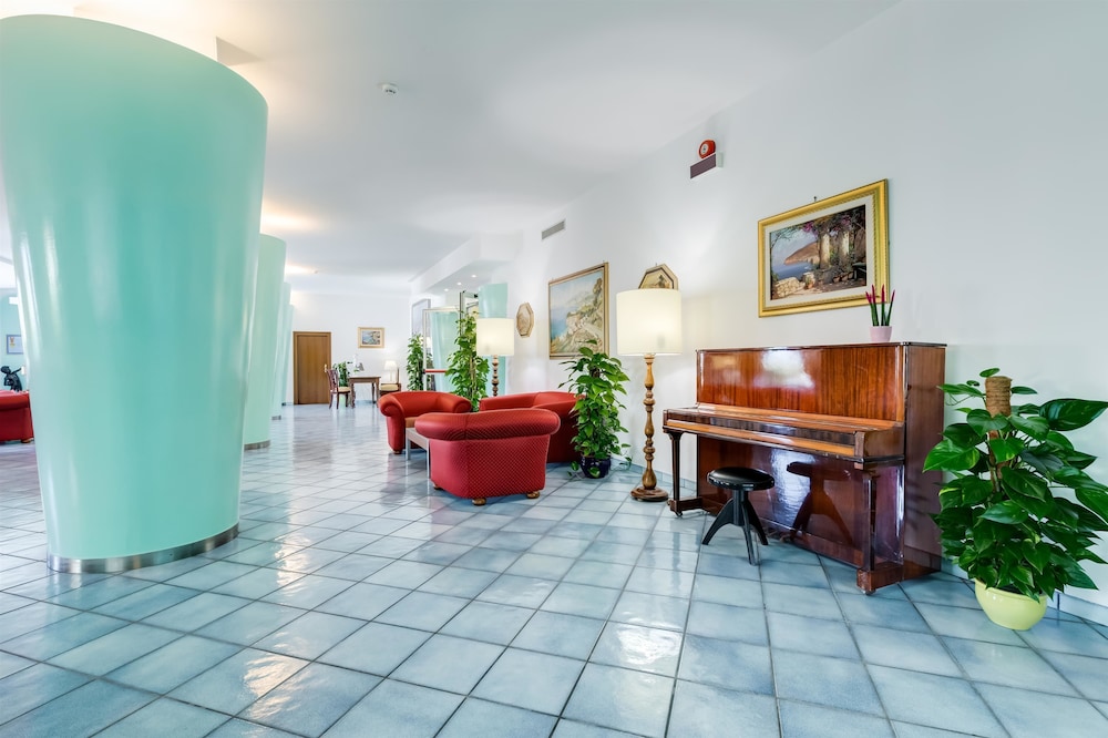 Best Western Hotel La Solara — Hotel building in Sorrento, Campania