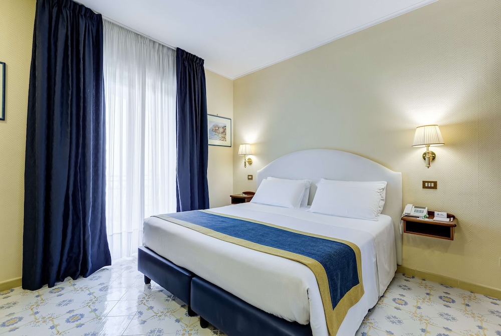 Best Western Hotel La Solara — Hotel rooms in Sorrento, Campania