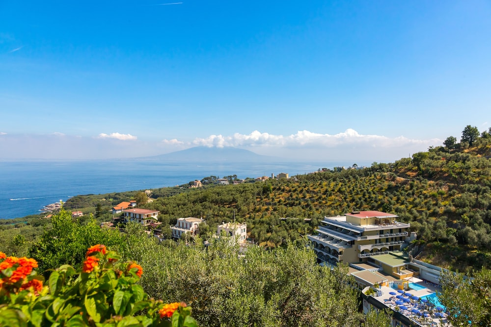 Best Western Hotel La Solara — Attractions in the area in Sorrento, Campania