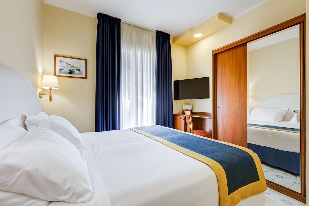 Best Western Hotel La Solara — Hotel rooms in Sorrento, Campania
