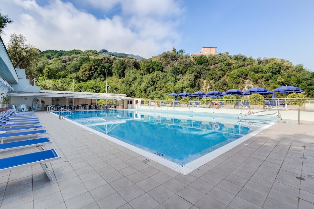 Best Western Hotel La Solara — Swimming pool in Sorrento, Campania