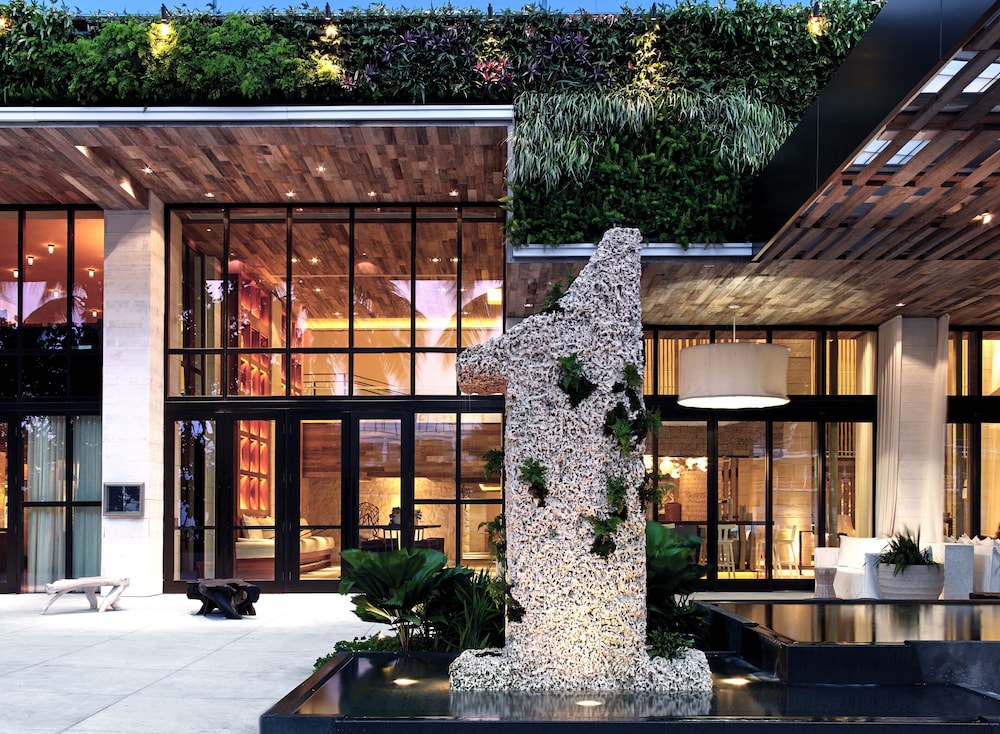 1 Hotel South Beach — Hotel building in Miami, Florida