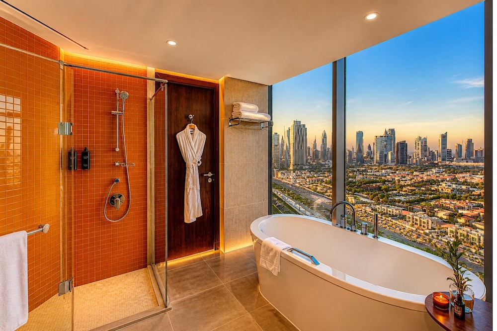 Millennium Central Dubai Downtown — Hotel rooms in Dubai