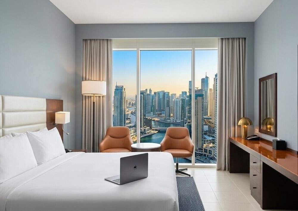 Millennium Central Dubai Downtown — Hotel rooms in Dubai