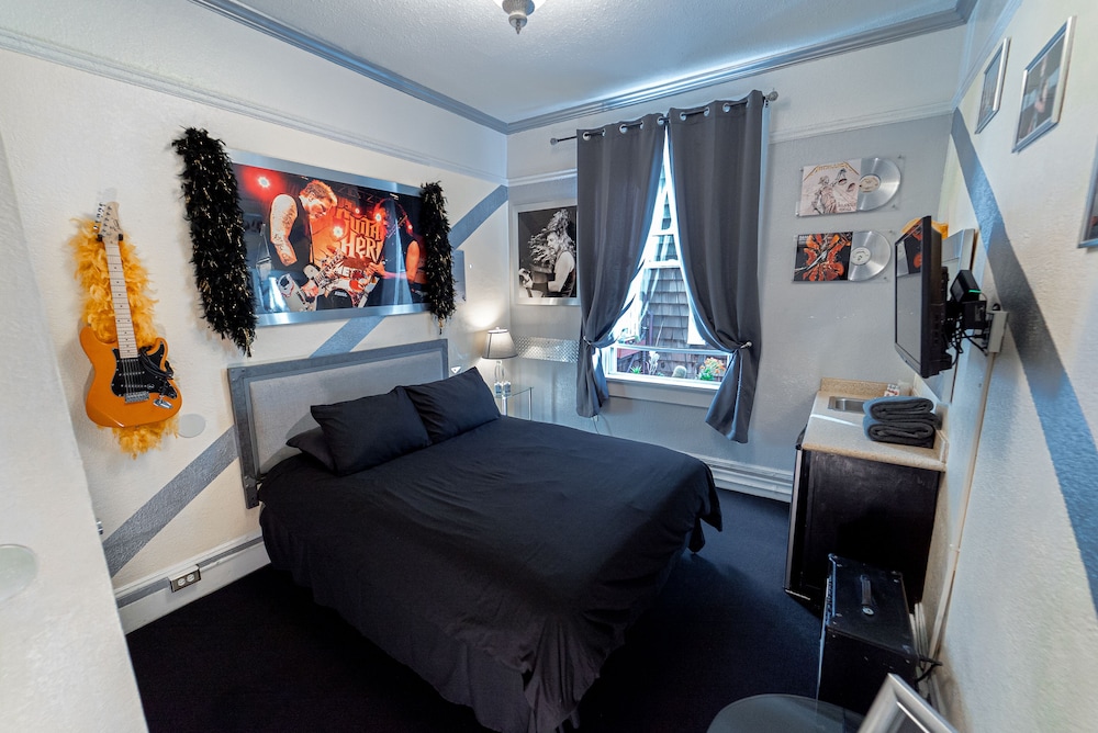 Music City Hotel - The San Francisco Music Experience — Hotel rooms in San Francisco, California