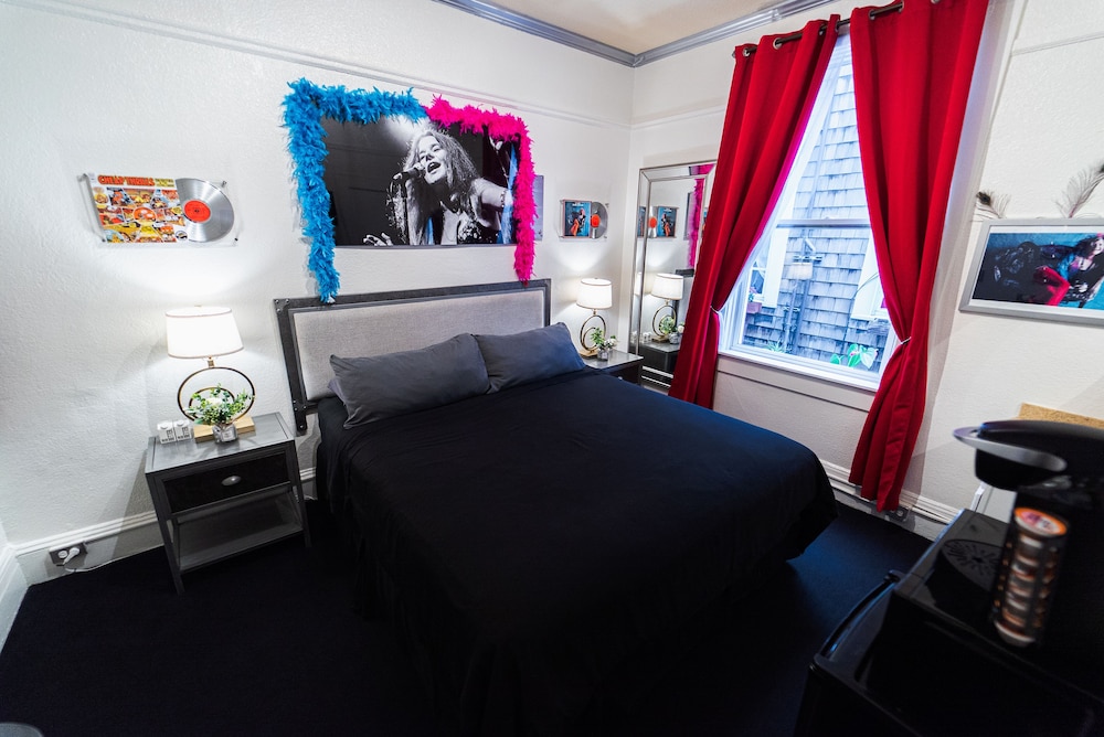 Music City Hotel - The San Francisco Music Experience — Hotel rooms in San Francisco, California