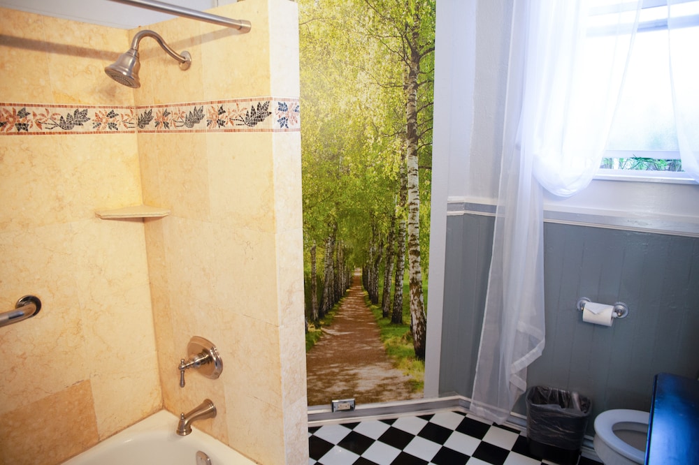 Music City Hotel - The San Francisco Music Experience — Hotel rooms in San Francisco, California