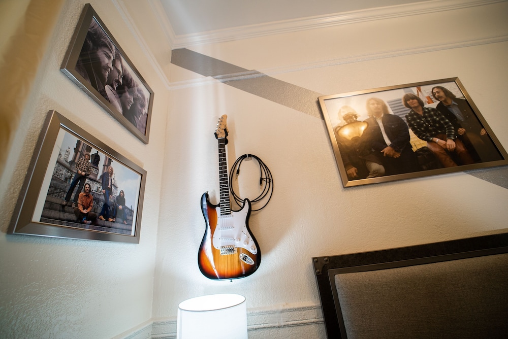Music City Hotel - The San Francisco Music Experience — Hotel rooms in San Francisco, California