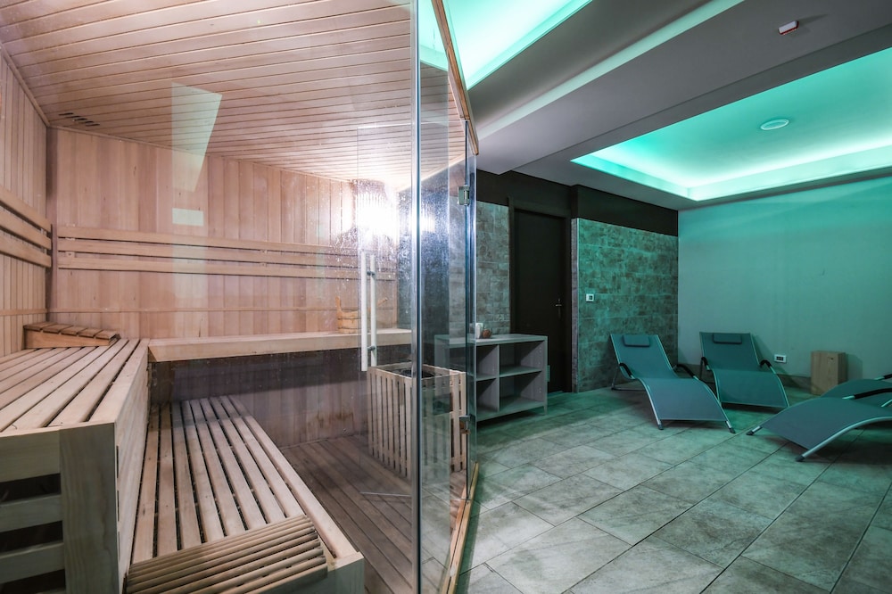 Hotel Oliveto — Spa in Desenzano del Garda, Lombardy