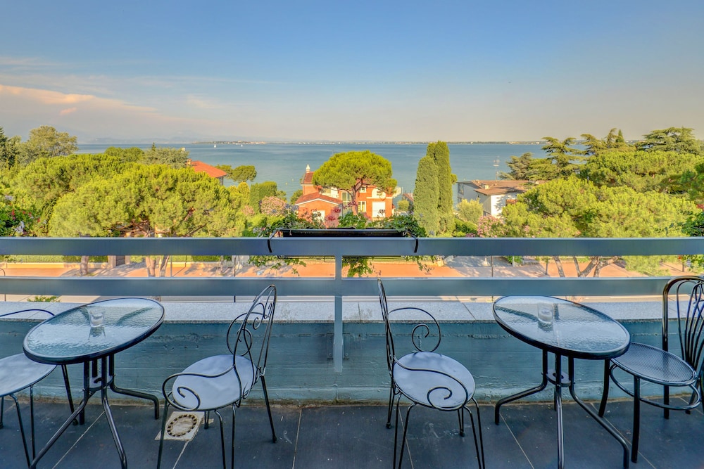 Hotel Oliveto — Attractions in the area in Desenzano del Garda, Lombardy