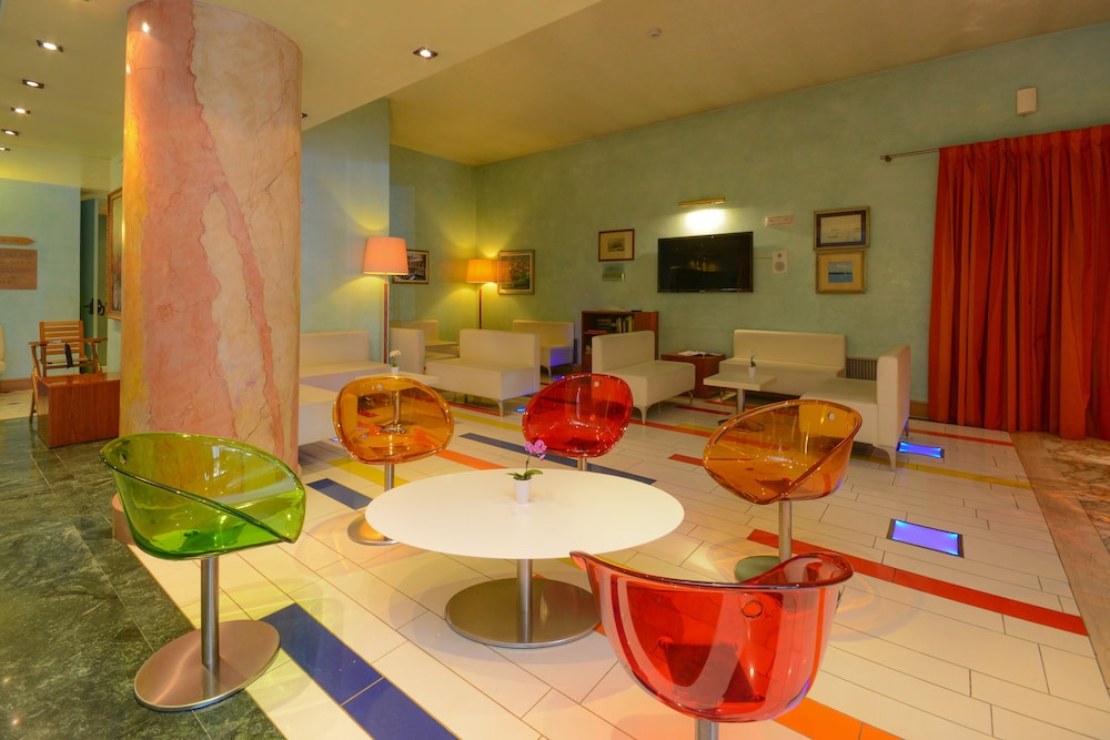 Hotel Oliveto — Restaurant & bars in Desenzano del Garda, Lombardy