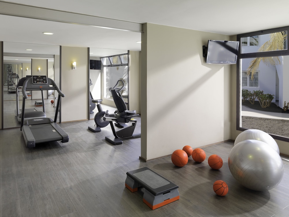 H10 White Suites — Facilities in Playa Blanca, Canary Islands