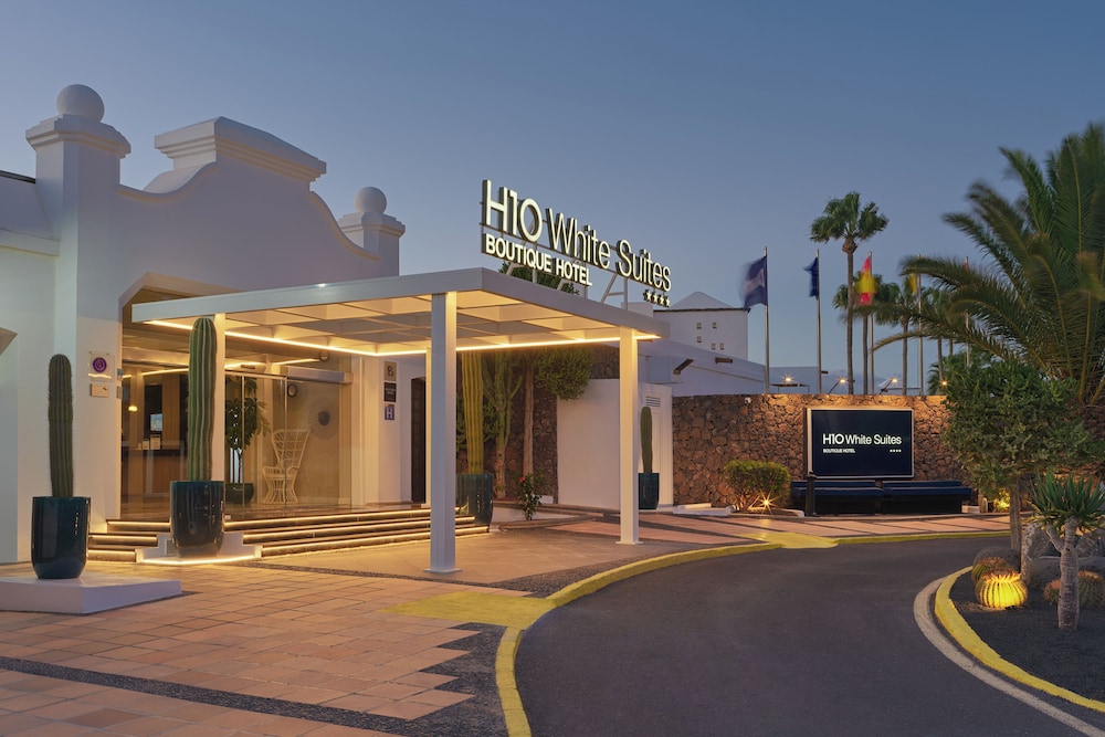 H10 White Suites — Main photo in Playa Blanca, Canary Islands