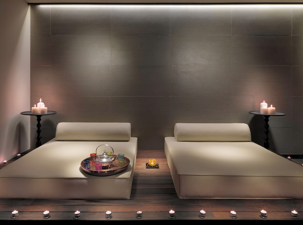 H10 White Suites — Facilities in Playa Blanca, Canary Islands