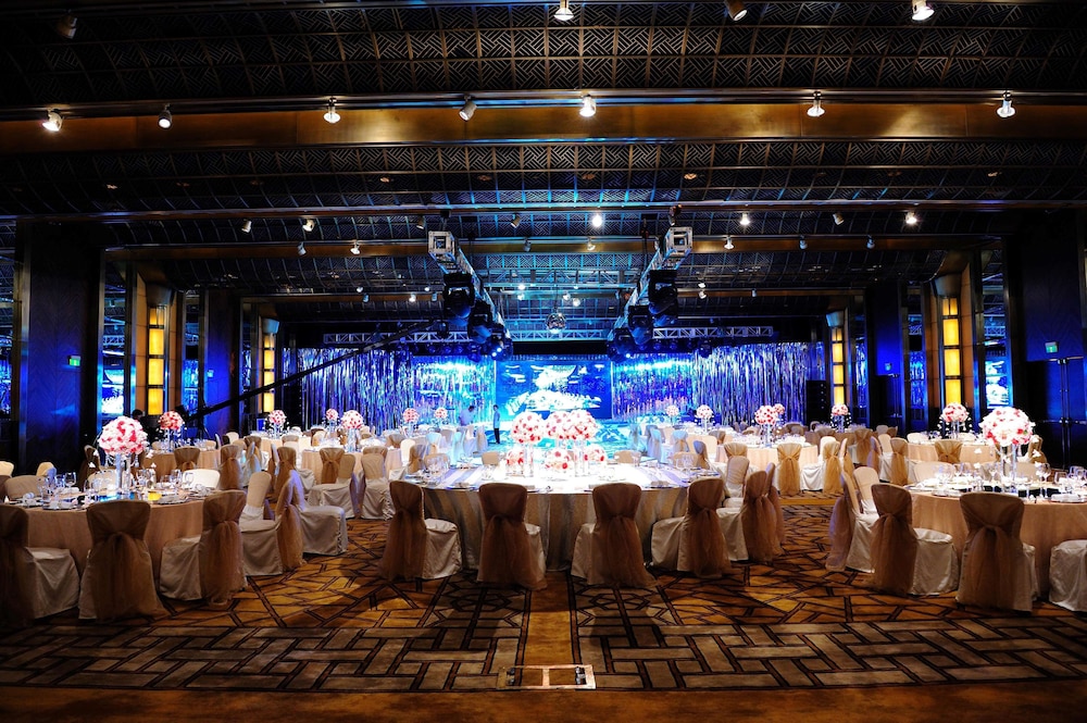 Grand Hyatt Shanghai — Restaurant & bars in Shanghai, Shanghai