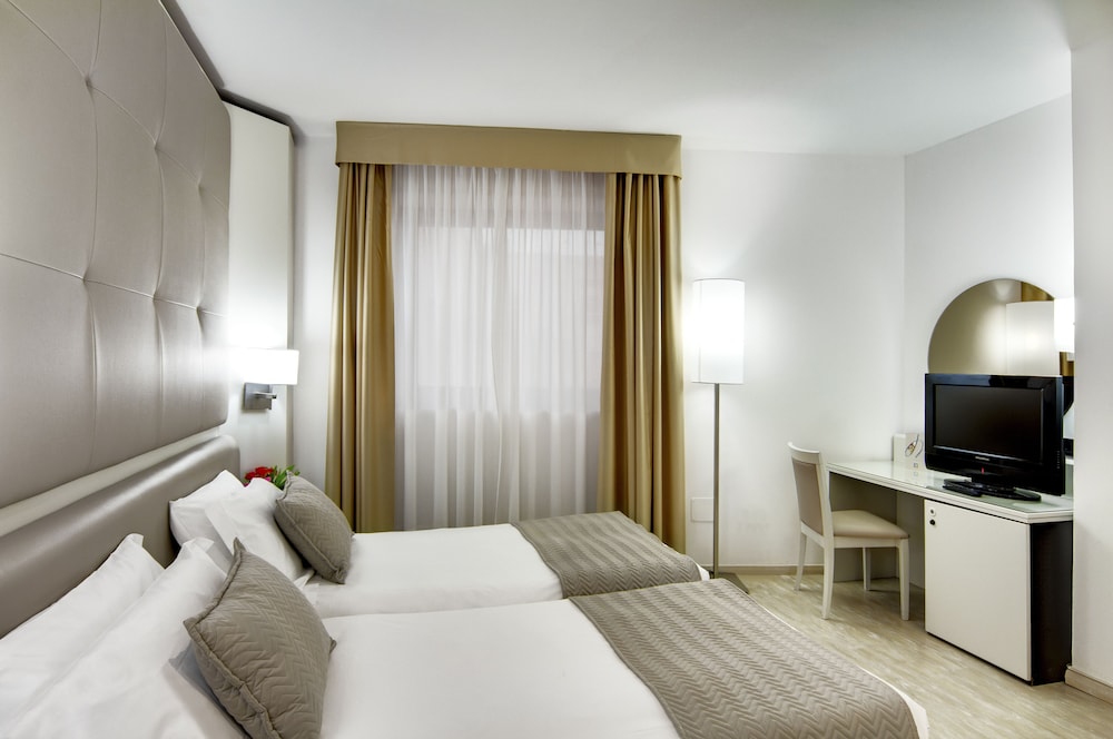 Mediterraneo Palace Hotel - zdjęcie 3