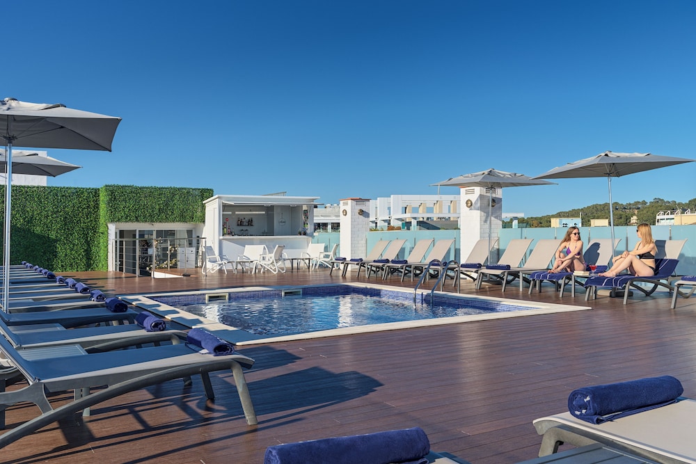 H10 Delfín - Adults Only — Swimming pool in Salou, Catalonia