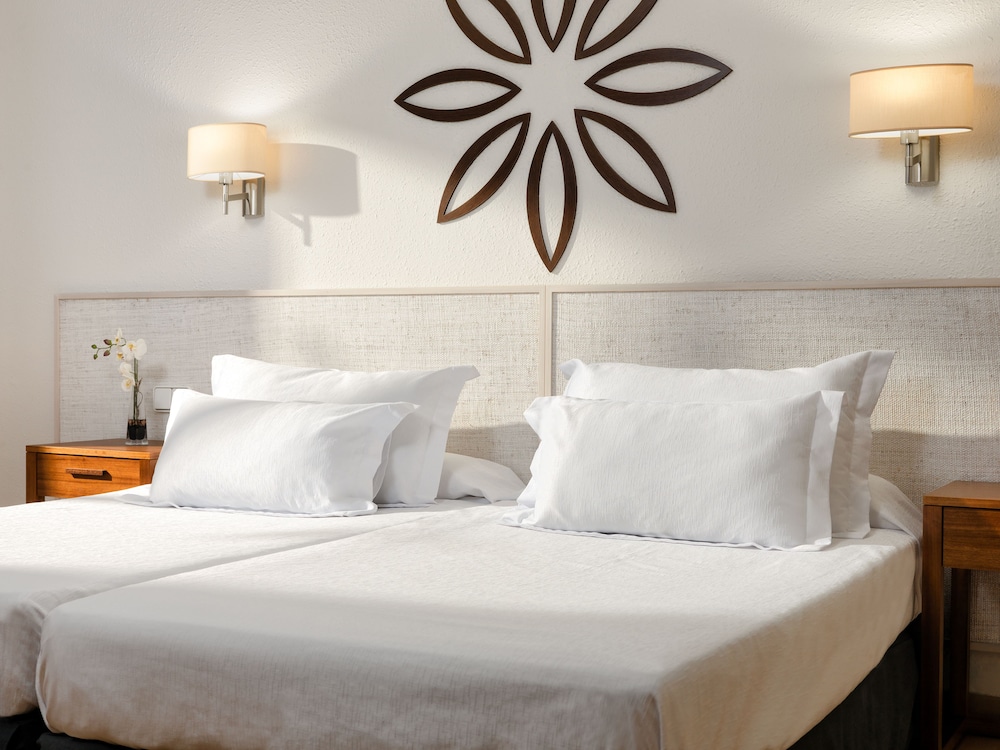 H10 Delfín - Adults Only — Hotel rooms in Salou, Catalonia