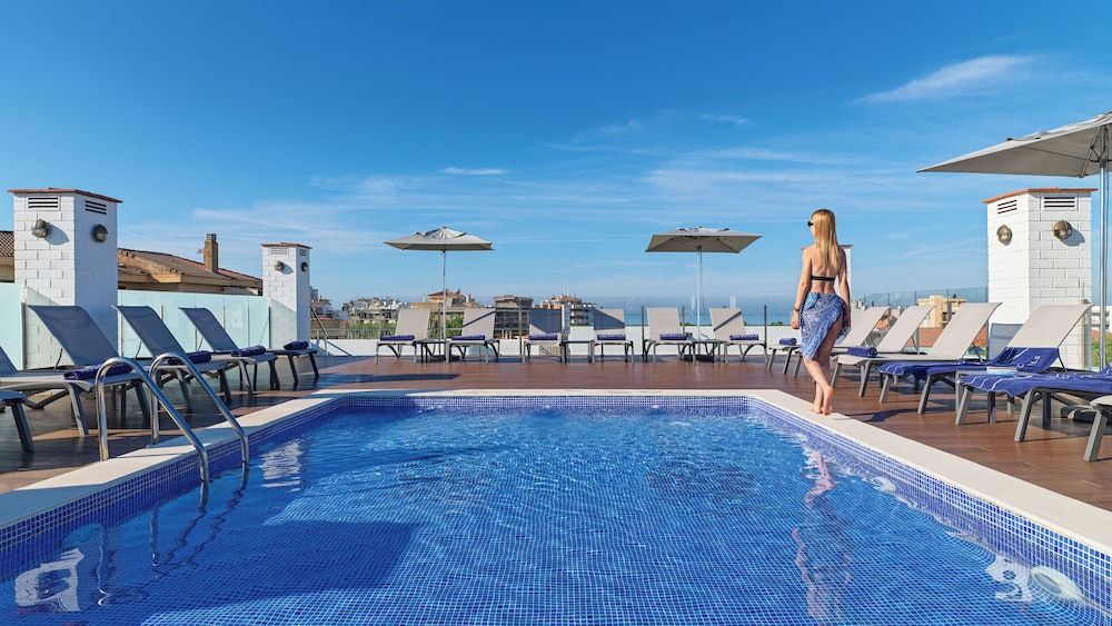 H10 Delfín - Adults Only — Swimming pool in Salou, Catalonia